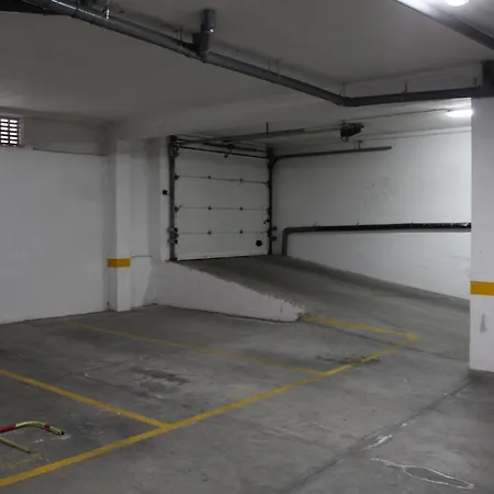 Beachfront 纳扎雷