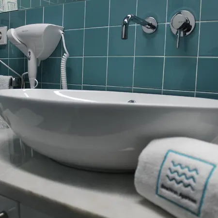 Beachfront * 纳扎雷