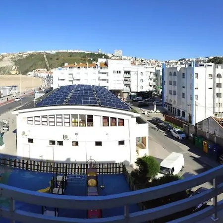 Beachfront Appartamento *